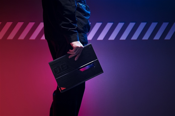 ROG 2022笔记本发布 最强性能二合一轻薄本ROG幻X问世